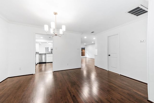 727 Bunker Hill Road 104, Houston, TX 77024