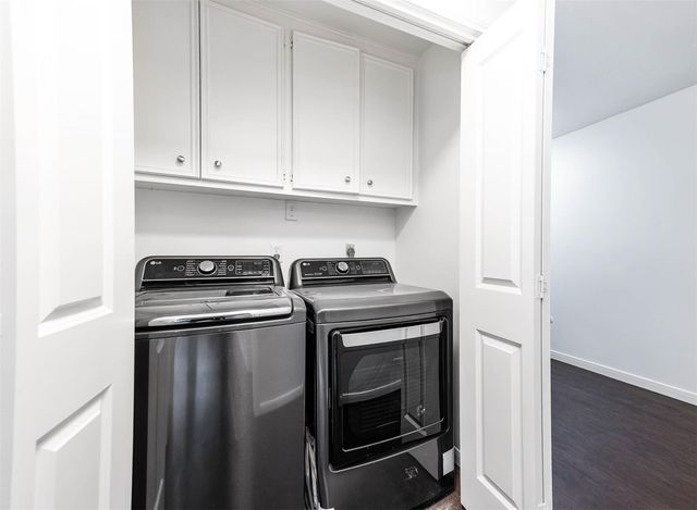727 Bunker Hill Road 104, Houston, TX 77024