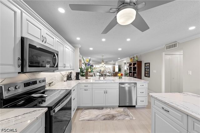 4309 Mariner WAY 405, Fort Myers, FL 33919