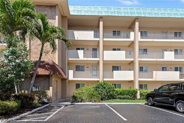 4309 Mariner WAY 405, Fort Myers, FL 33919