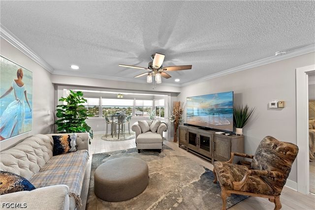 4309 Mariner WAY 405, Fort Myers, FL 33919
