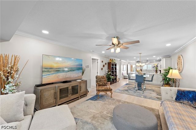 4309 Mariner WAY 405, Fort Myers, FL 33919