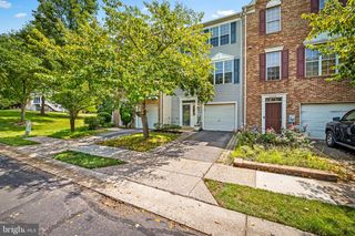 2230 MONTAUK DR, Crofton, MD 21114
