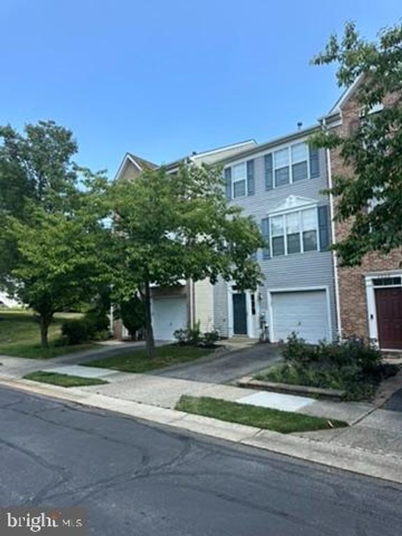 2230 MONTAUK DR, Crofton, MD 21114