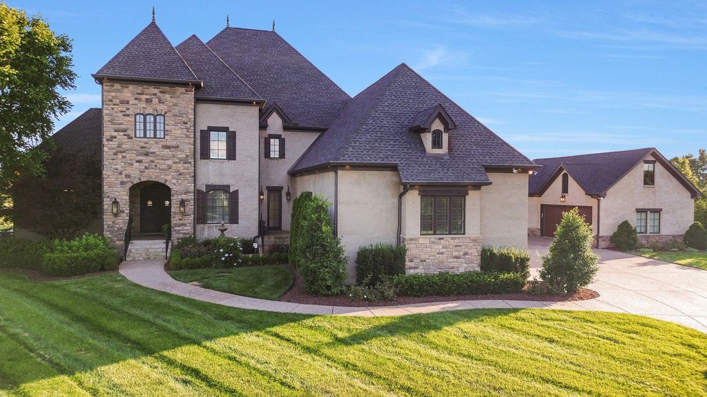 7219 Prairie Falcon Dr, Arrington, TN 37014