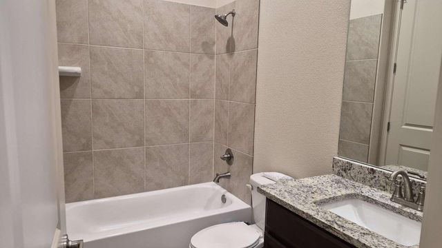 5417 E Village Avenue NE, Rio Rancho, NM 87144