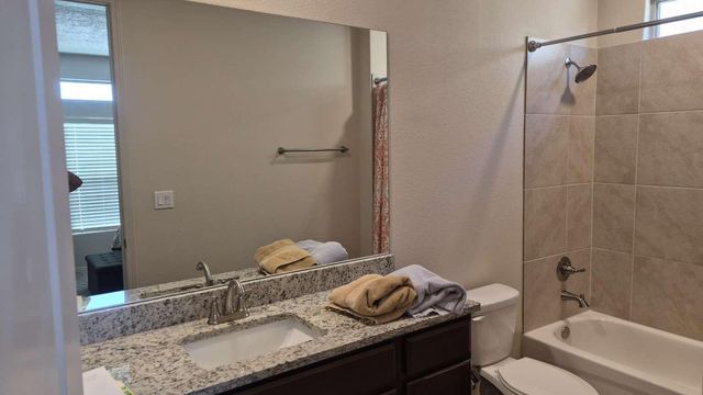 5417 E Village Avenue NE, Rio Rancho, NM 87144