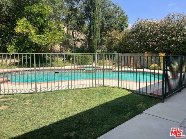 5819 Fairhaven Avenue, Woodland Hills (los Angeles), CA 91367