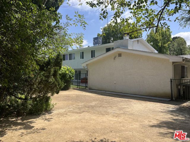5819 Fairhaven Avenue, Woodland Hills (los Angeles), CA 91367