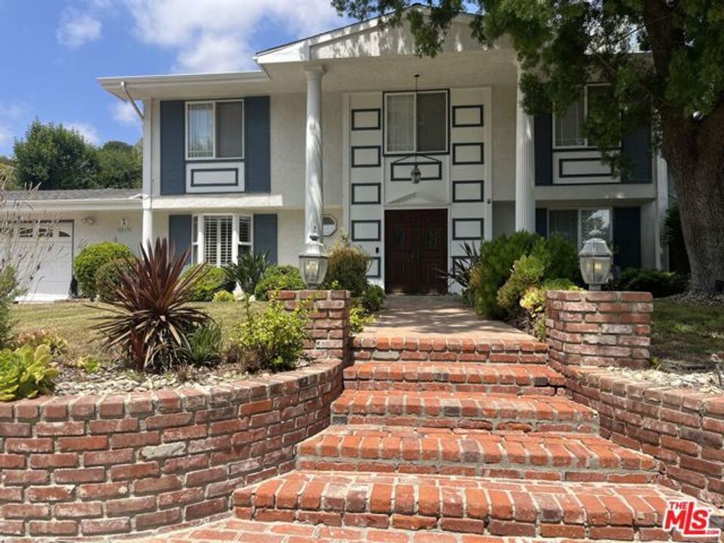 5819 Fairhaven Avenue, Woodland Hills (los Angeles), CA 91367