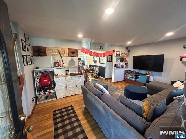 81 Ivanhoe Terrace, Bloomfield, NJ 07003