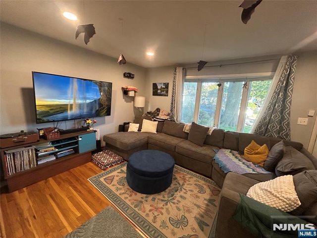 81 Ivanhoe Terrace, Bloomfield, NJ 07003