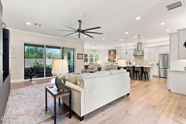 1118 E PASEO Way, Phoenix, AZ 85042