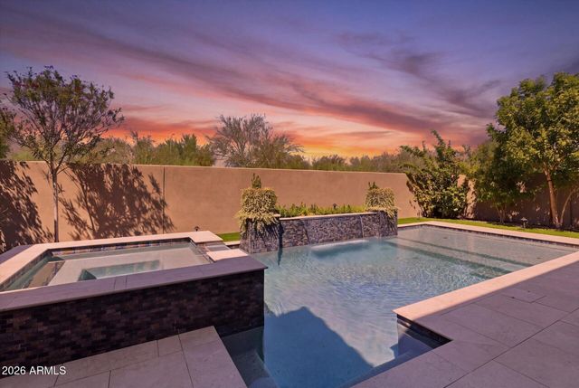 1118 E PASEO Way, Phoenix, AZ 85042