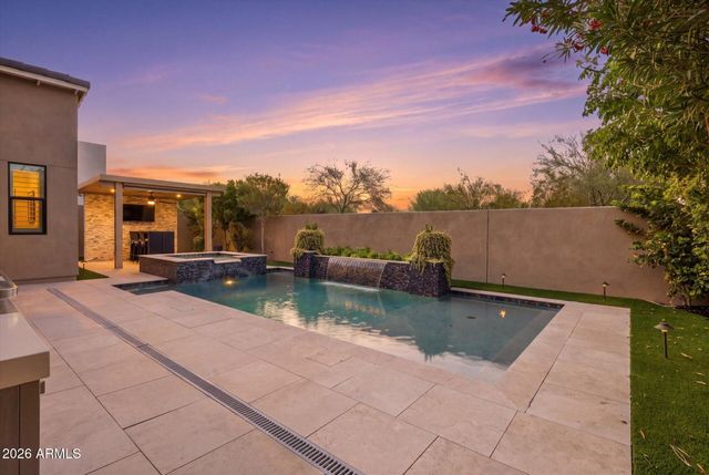 1118 E PASEO Way, Phoenix, AZ 85042