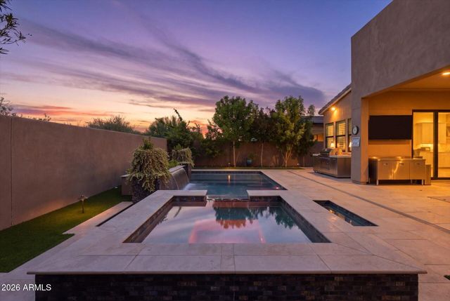 1118 E PASEO Way, Phoenix, AZ 85042