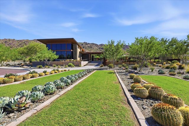 1118 E PASEO Way, Phoenix, AZ 85042
