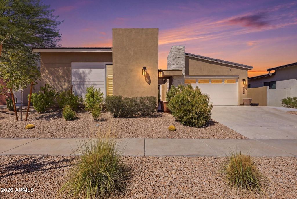 1118 E PASEO Way, Phoenix, AZ 85042