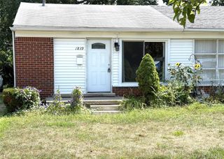 1839 Ackley Avenue, Westland, MI 48186