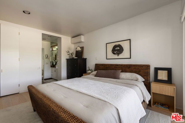 454 Stassi Lane, Santa Monica, CA 90402