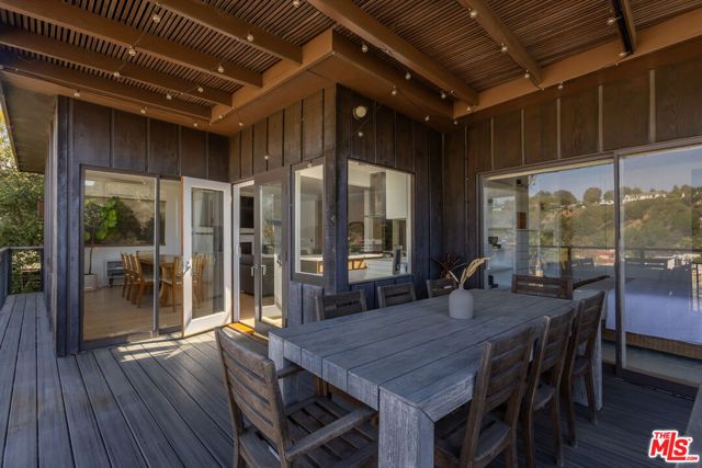 454 Stassi Lane, Santa Monica, CA 90402