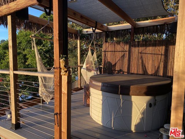 454 Stassi Lane, Santa Monica, CA 90402