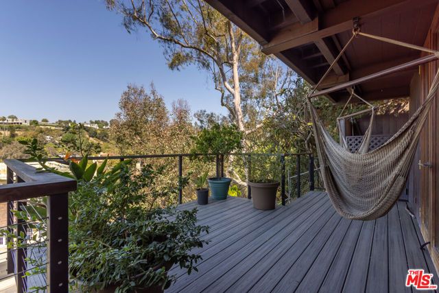 454 Stassi Lane, Santa Monica, CA 90402