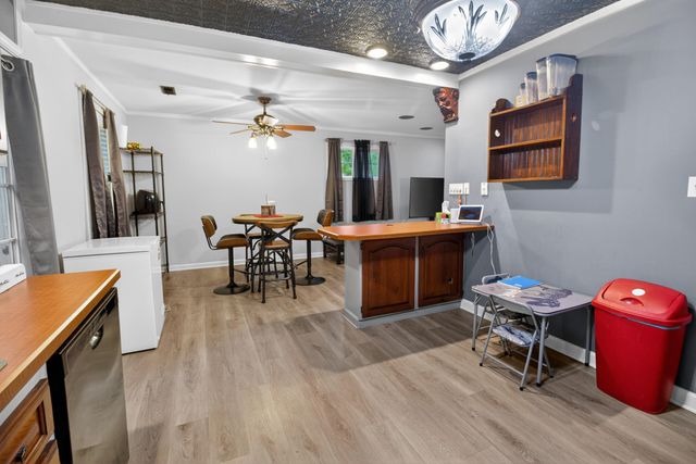 1845 W BORIS DR, Columbia, MO 65203