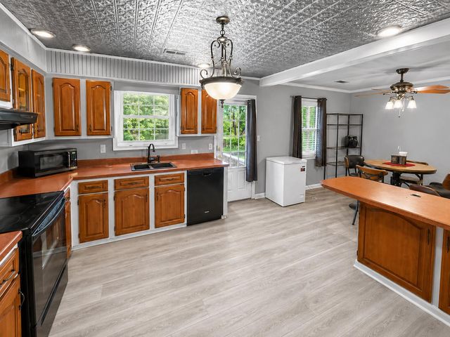 1845 W BORIS DR, Columbia, MO 65203