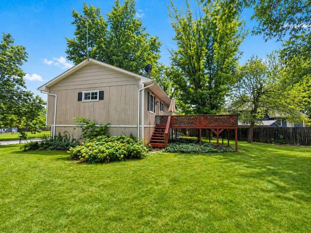 1845 W BORIS DR, Columbia, MO 65203
