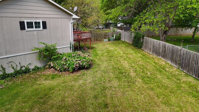 1845 W BORIS DR, Columbia, MO 65203