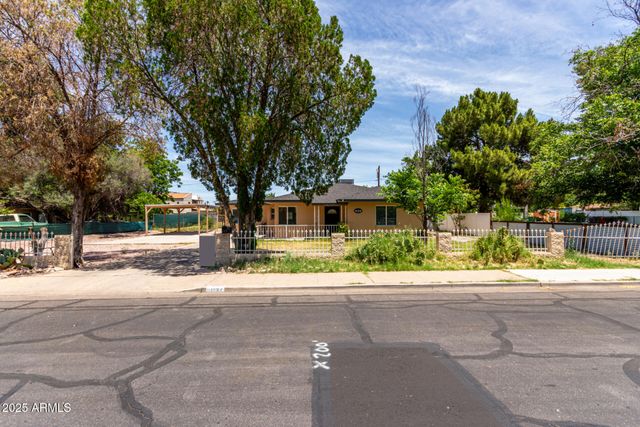 1134 W 2ND Street, Mesa, AZ 85201