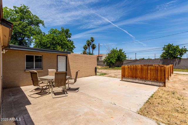 1134 W 2ND Street, Mesa, AZ 85201