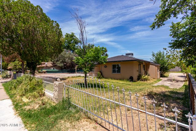 1134 W 2ND Street, Mesa, AZ 85201