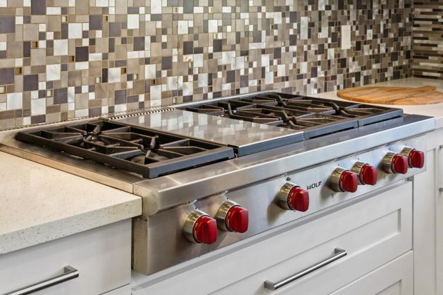 900 Highlands Circle, Los Altos, CA 94024