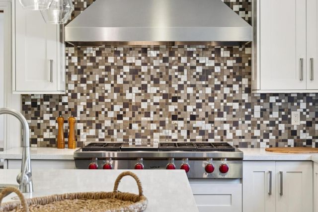 900 Highlands Circle, Los Altos, CA 94024