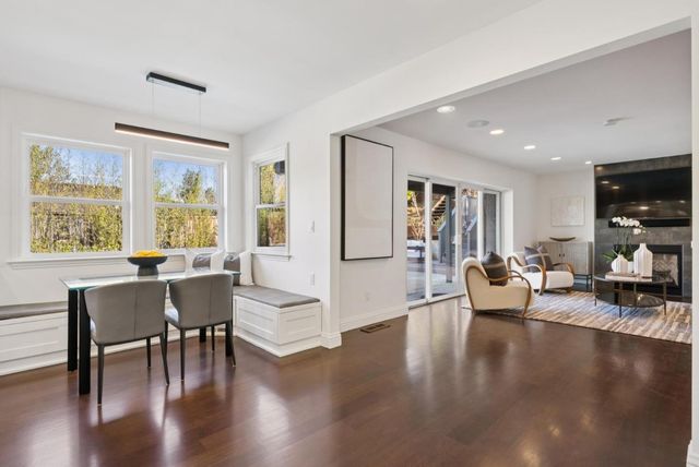 900 Highlands Circle, Los Altos, CA 94024