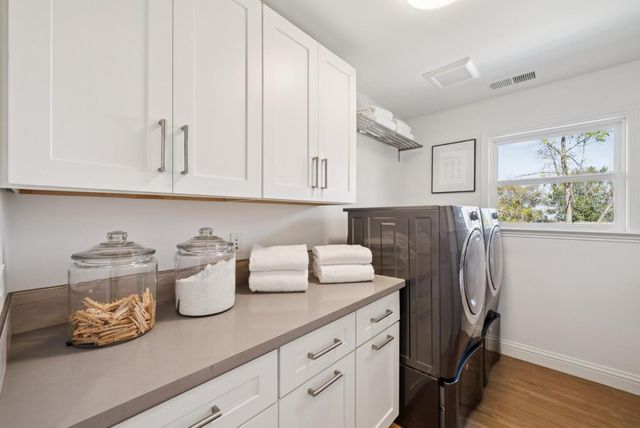 900 Highlands Circle, Los Altos, CA 94024