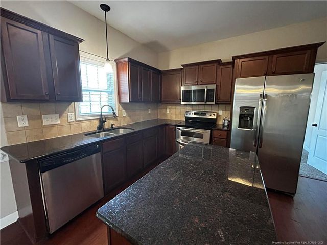 2804 Deepwater Court, Fayetteville, NC 28306