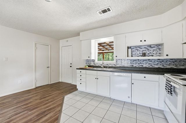 6492 Bonanza Drive, Montgomery, TX 77316