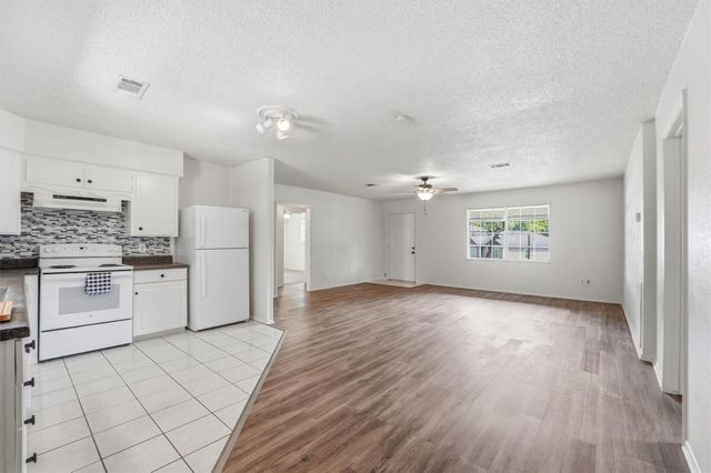 6492 Bonanza Drive, Montgomery, TX 77316