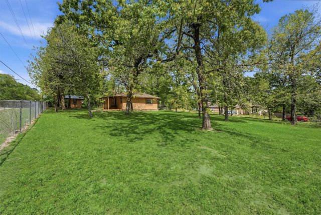 6492 Bonanza Drive, Montgomery, TX 77316