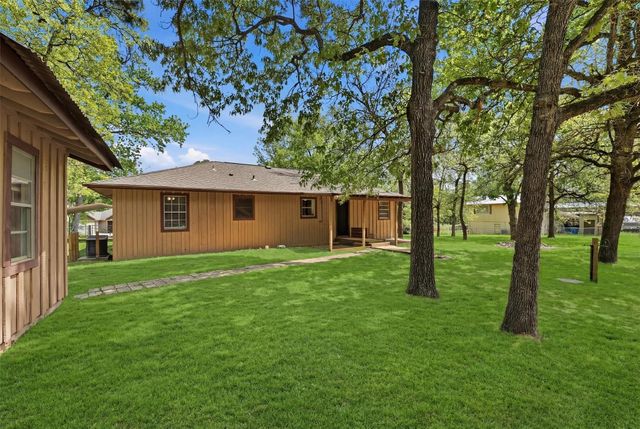 6492 Bonanza Drive, Montgomery, TX 77316