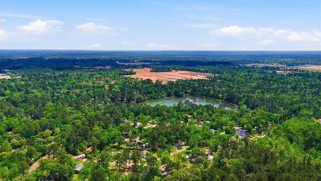 6492 Bonanza Drive, Montgomery, TX 77316