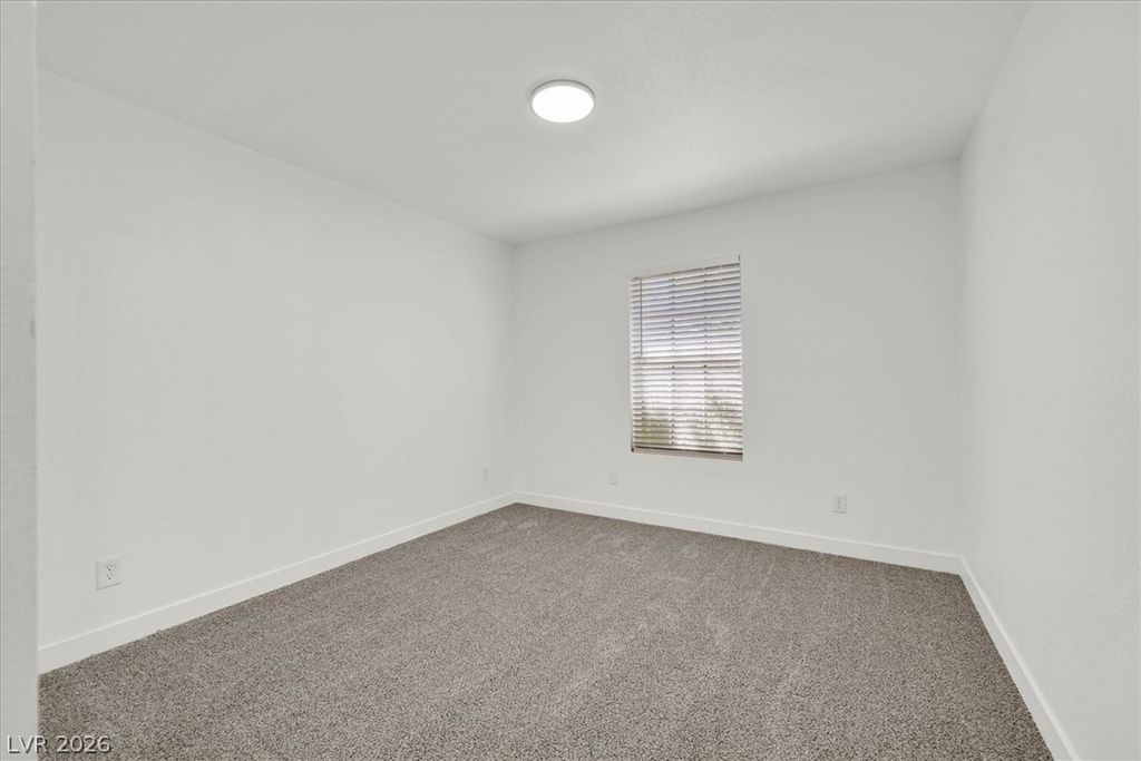 Image 19 of property listing at 460 Como Court, Henderson, NV 89015