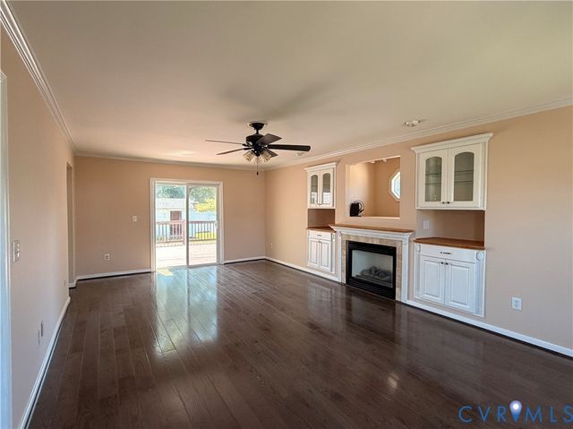 9017 Jeans Grove Ln, Mechanicsville, VA 23116