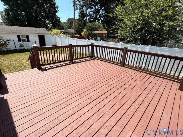9017 Jeans Grove Ln, Mechanicsville, VA 23116