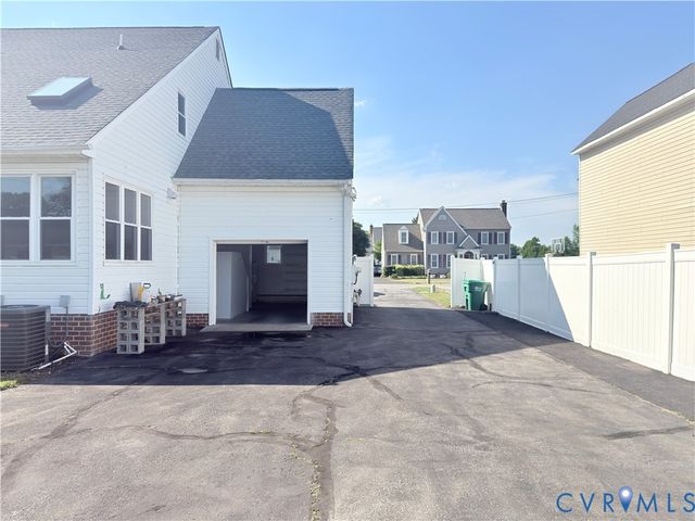 9017 Jeans Grove Ln, Mechanicsville, VA 23116