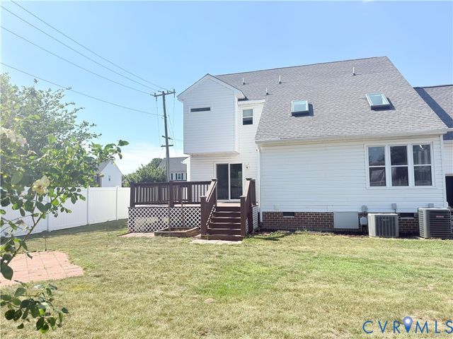9017 Jeans Grove Ln, Mechanicsville, VA 23116