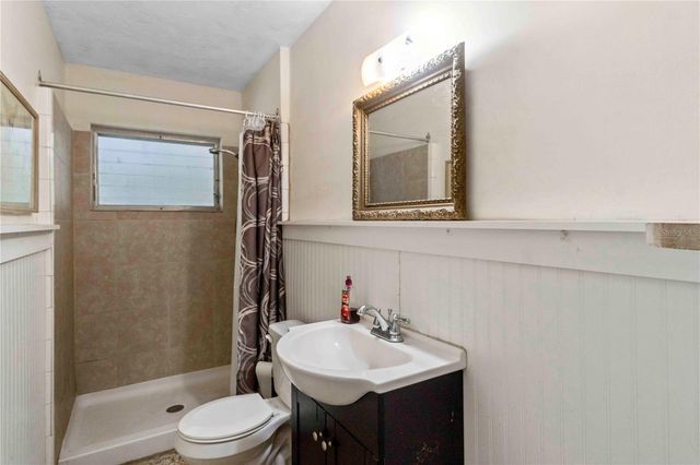 2695 S EAST AVENUE, Sarasota, FL 34239